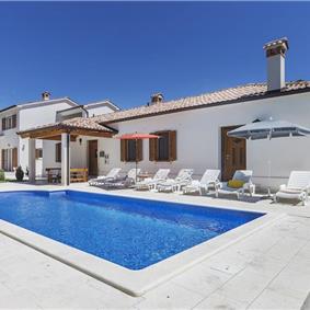 6 bedroom villa with pool near Labin, Istria, sleeps 12